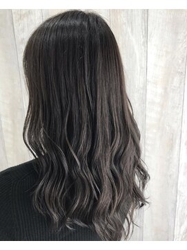 シエル 立川店(CIEL) 【CIEL原田】アディクシーカラーでつくるシルバーグレージュ
