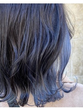 ティンク センター南 (Tink) ブルーホワイト×インナーカラー