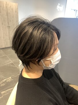 アメイロ(ame/iro) 耳かけ美人ショート