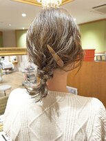 リタ(Lita)&nbsp;★三つ編みアレンジ/カジュアルアレンジ/ボブヘアアレンジ★