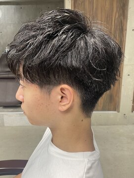 フイ 自由が丘(men's salon Hui) メンズ/アップバング/ツーブロックマッシュ/束感ショート波巻き