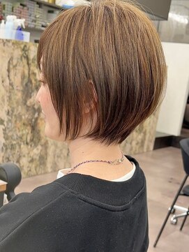 ビューブルー 亀戸錦糸町(VIEW BLUE) 髪質改善くせ毛縮毛矯正黒髪オリーブグレー小顔大人ショートボブ