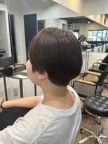 イリス(Iris) アッシュカラー×ショート