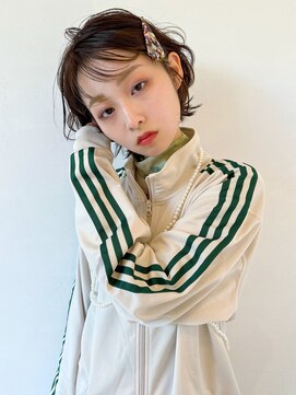 イル(ill) 簡単耳掛けスタイリング　くびれボブ　大須