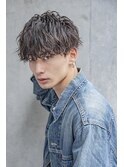 小久保styleフェザーパーマグレーブルーカラー刈り上げショート