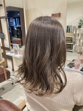 セレスト 三宮店(CELESTE) ふんわりミディ