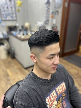 アドリブ(AD-LIB)の写真/【福山men's salon】男らしさもありつつ柔らかくキマるスタイル。ワンランク上のビジネススタイルに。