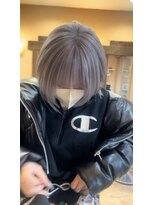 モアムー(Moremuu)&nbsp;【りえ】ホワイトシルバー