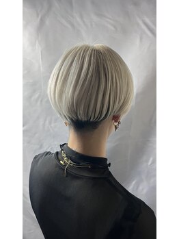 イマージュヘアーの写真/フォルムとカラーで魅せるデザイン。