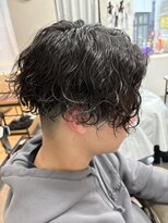 ヒストリー 元住吉(HISTORY)&nbsp;ツイストスパイラルパーマ×刈り上げマッシュショート