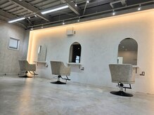 ジル(ZILL.)の雰囲気（アンティーク感漂う店内で貴女だけのカラーやパーマをご提案）