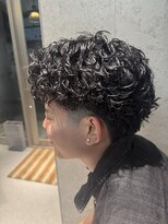 バーバースタジオユー(Barber studio u.)&nbsp;テーパーフェードスパイラルパーマ