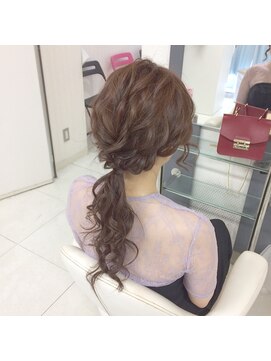 ヘアセット アリエス 新宿駅前店(aries) ローポニー