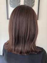 カミットチャーチ(KAMITTO CHUUCH) グレージュ×外ハネミディアムボブ