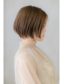 カバーヘア ブリス 上尾西口店(COVER HAIR bliss) 大人ハイライト前下がりミニボブショート305Z上尾20代30代40代