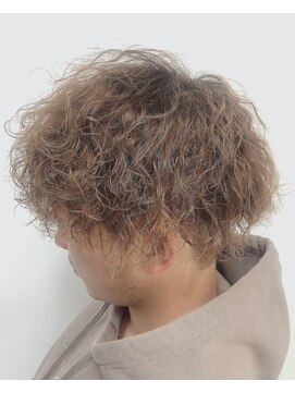 リ アムール(Re:AMOUR) ハイスパイラルパーマ