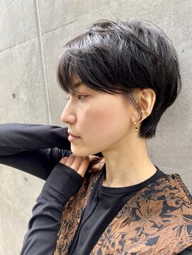 ハルキ ミナト ジャパン オオサカ(HARUKI MINATO japan OSAKA) 40代50代小顔似合わせカットくびレイヤーエモージュ大人可愛い