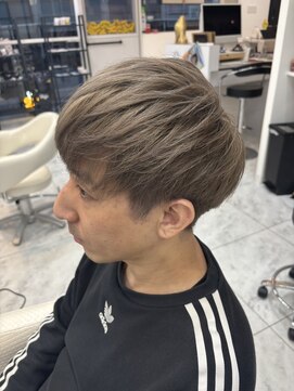アーチュンビューティークラブ(ARCHUN BEAUTY CLUB) ツーブロック×マットアッシュ