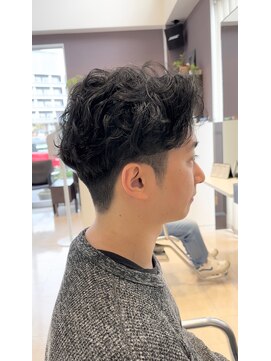 ワイボンドヘアー(Y bond hair) メンズカット　パーマ
