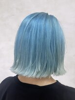 イル(iLu.)&nbsp;ターコイズブルー/切りっぱなしボブ