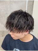 メンズツイストスパイラルパーマ　縦落ちパーマメッシュカラー