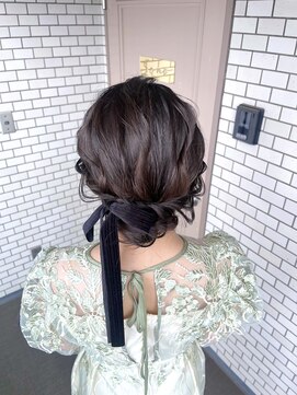 ソノ(sono) シニヨン アップスタイル ベロアリボン 参列ヘア お呼ばれヘア