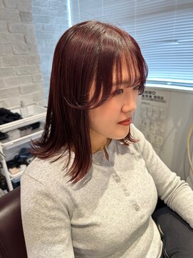 冬に映えるワインレッド