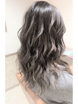 ミューテ(Mu-te) スキップオ-バ-×バックコ-ム(オンブレ)