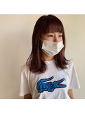 赤髪にぱつっと前髪がかわいいミディアムヘア