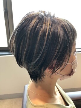 トゥルース 獨協大学前店(Hair&Make TRUTH) ハイライトショート