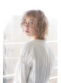 〈mielhair新宿〉ゴールドベージュ　無造作ウェーブ