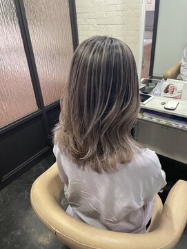 コルト(COLT) ミディアム×バレイヤージュ