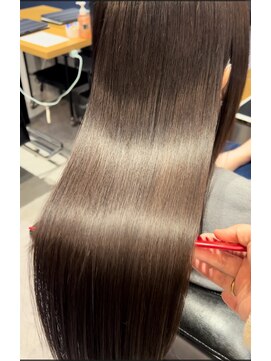 ライフ(LIFE) 髪質改善ヘアエステ/縮毛矯正/ストレート/イメチェン/フェミニン