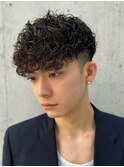 スペインカール外国人風パーマフェード刈り上げフィフスメンズ