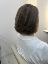 シダ(sida)&nbsp;【sida 池村】30代40代白髪ぼかしハイライトセミロング