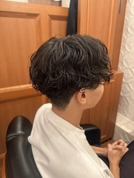 ワイズバーバー ギンザ  神田御茶ノ水店(Y's BarBer GINZA) 垢抜けパーマ