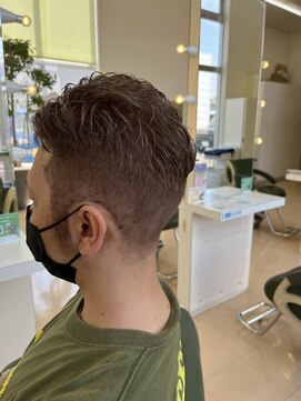 シュウ 高浜店(Shu) ハイトーンベリーショート