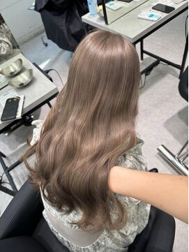 ペレ 渋谷(PELE) ホワイトグレージュ/デジタルパーマ/チェリーブラウン/渋谷