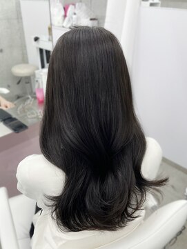 エヌアイ オモテサンドウ(ni omotesando) アッシュブラウン/透明感カラー/レイヤーカット　上野