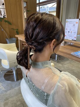 フラム(fulam) ローポニーアレンジ