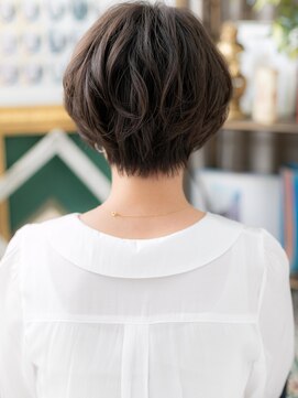 カバーヘア ブリス 志木南口駅前店(COVER HAIR bliss) ★センターパート小顔補正カットマッシュショート30代40代★1