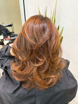 メリー オオサカ(Merly Osaka) 海外レイヤーカット/似合わせカット