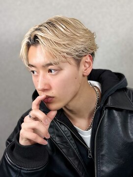 スラッシュ(SLASH) フェザーショート/センターパート/韓国/姫路