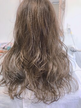 ヘアーアンドハッピー ココバーキン(Hair&Happy CoCoBirkin) CoCo Birkin デザインカラー★ハイライト