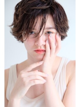 ラレイ(Lalei) 【ささきまさき】フォギーベージュ×イメチェンショート