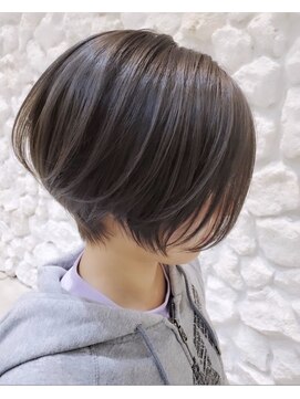 モアナ バイ ヘッドライト 武蔵小杉店(Moana by HEADLIGHT) Moana武蔵小杉#小顔ショート#イメチェン#学割