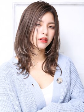 クラッチ 天王寺(CLUTCH) 大人可愛い２０代３０代４０代小顔セクシーミディ 外国人風 B5