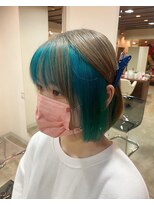 ダブル アンダーバー サロン(W_SALON) フェイスフレーミング × 水色 × ミルクティーベージュ