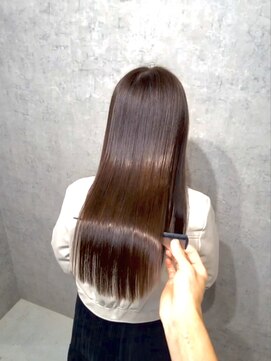 スリー(THREE) 髪質改善トリートメント  縮毛矯正　髪質改善ストレート　酸性