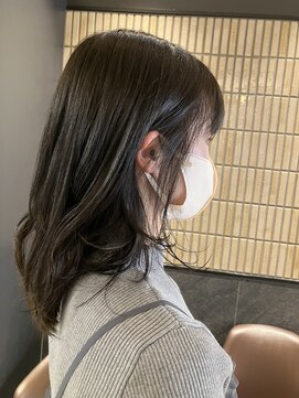 ミドル(MIDDLE) ミディアムカット　レイヤーカット/府中/夜間